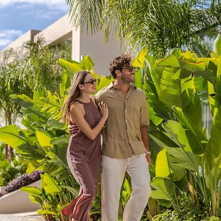 Omega Residences Apartamento